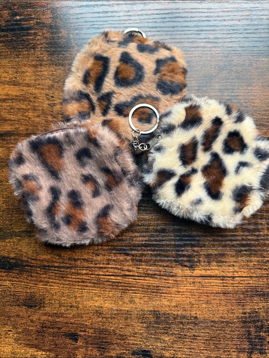 Handbags - Leopard Print Faux Fur Keychain Brown & Cream